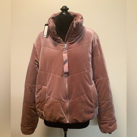 Romeo & Juliet Couture NWT Women’s mauve color full zip puffer jacket size large - Picture 1 of 12